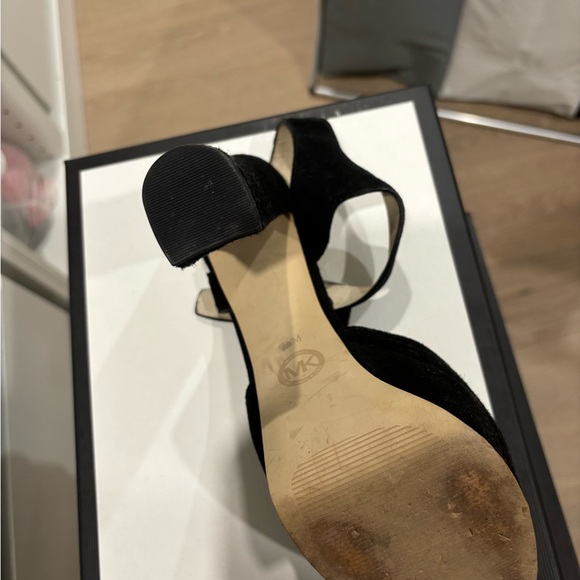 Michael Kors heels - Picture 5 of 5